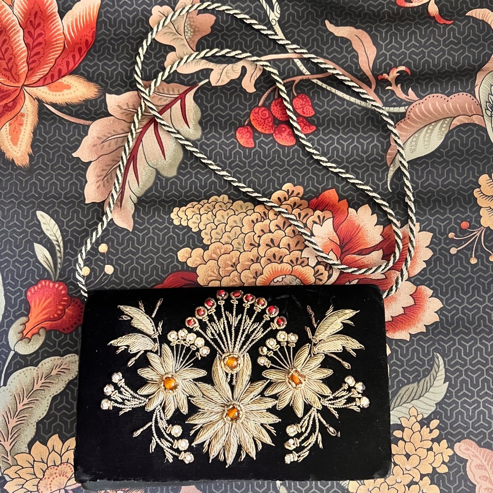 Vintage Hato Hasi Black Velvet w/Beaded Embroidery Evening Bag Purse